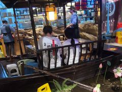 -城墙拐拐火锅(三峡广场黑金冠店)