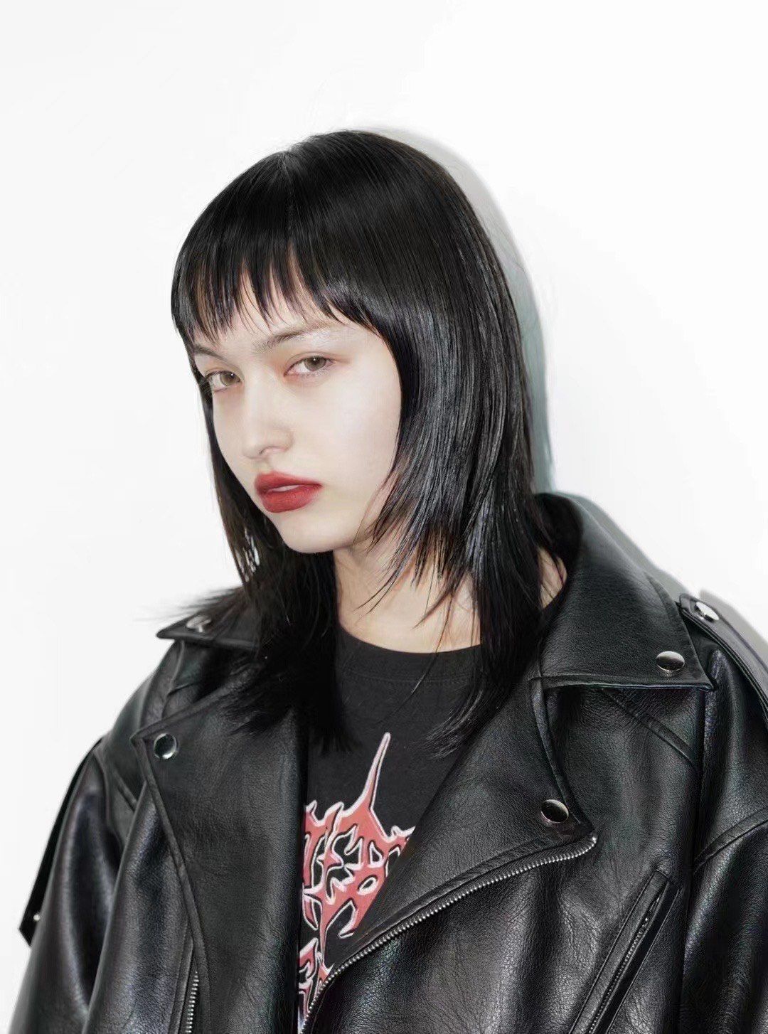 锯齿刘海设计感发型,层次感十足,动感十足