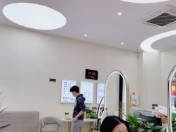 -环球蝶上美业连锁