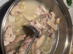-烹然四季椰子鸡火锅(姚家园万象汇店)