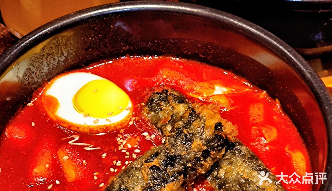 每一道烤肉都很精致，YA BENJIA概念店很有品哦[惊叹]