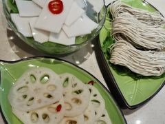 -一叶一世界·素食餐厅(锦华万达店)