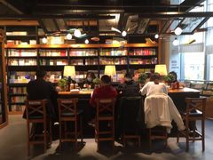 -西西弗书店&矢量咖啡(凯德晶萃广场店)