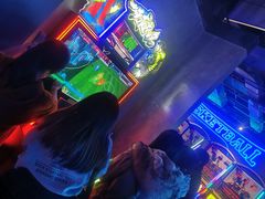 -世代星球·保龄球·镭战真人CS·团建(杨浦店)