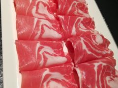 -老牌坊云南鱼豆花火锅(哈西万达店)