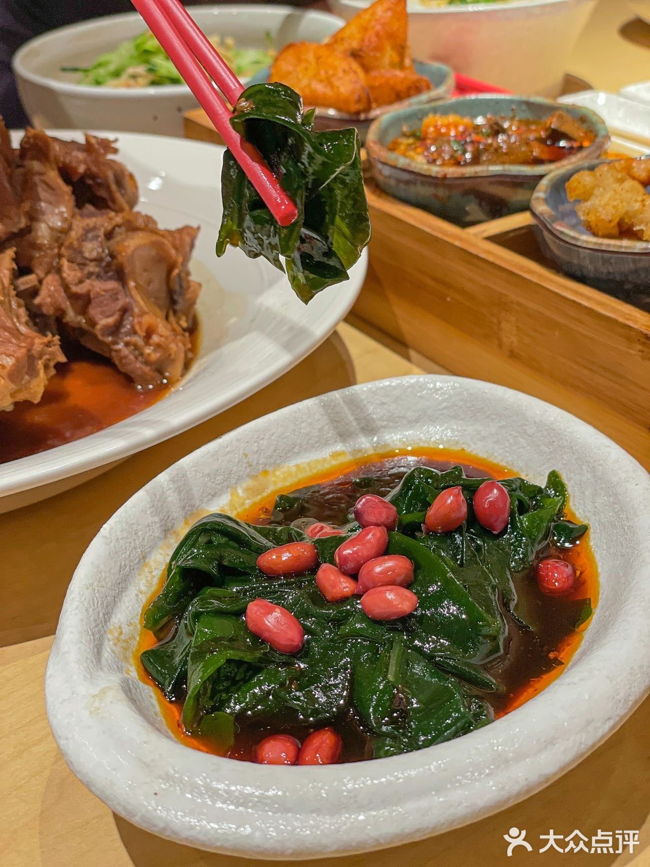 · 餐牌上80多道西北美食 人均 45
