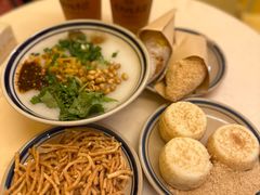 -正南齐北·老街糯米团(洪崖洞店)