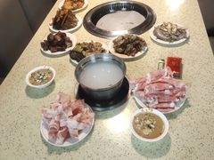 -鑫海汇海鲜烤肉火锅自助(七彩城店)