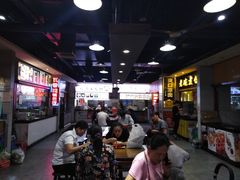 大堂-食上东新街美食街区(民乐新都会店)