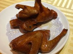 招牌烤乳鸽-石岐佬中山菜馆(张溪店)