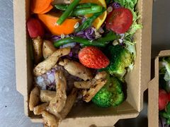 -Rabbit Cafe私房西餐甜点咖啡(栖霞路店)