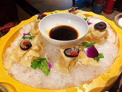 -老牌坊云南鱼豆花火锅(哈西万达店)