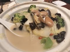 -港丽餐厅(高德置地店)