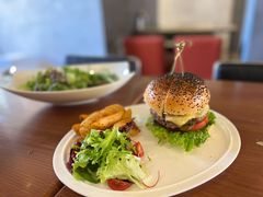 招牌牛肉汉堡-UPPER KITCHEN(延安路店)