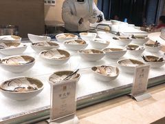 -雍和会海鲜姿造自助(湖东路店)
