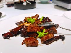 鲜牛肝菌煎M6和牛-二十四单 淮扬新味