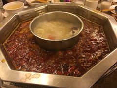 -山城年华老火锅(玉林店)
