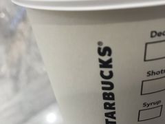 -星巴克臻选(盐城金鹰聚龙湖店)