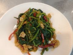 -汗腾格里·风味餐厅(新疆驻京办店)