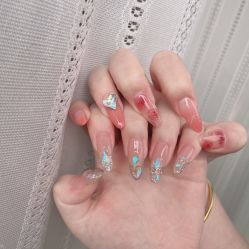 点击看大图 -Fanni美甲美睫皮肤管理