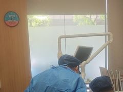 -上海仁爱医院口腔科 · 种植