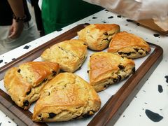 -星巴克(杭州湖滨银泰E区店)
