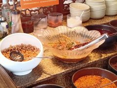 -佬土鹅肠火锅(解放路店)