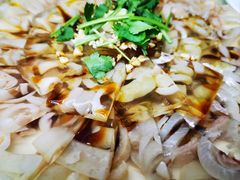 -一口猪海鲜浑锅·东北家常菜