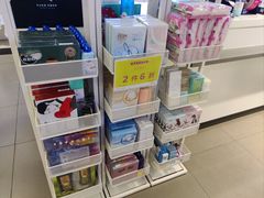 -唯品会(北京国瑞城店)