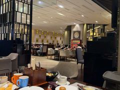 -广州万富希尔顿酒店·感趣自助餐厅·金秋蟹宴生蚝海鲜刺身烧烤