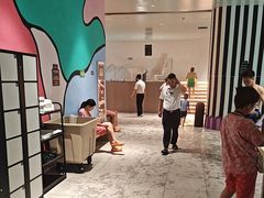 -涨巢·潮玩水疗局