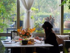 -九月里.自由花园餐厅