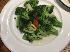 清炒西兰花-阿罗新疆菜(人民广场店)