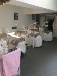 -E.beauty驻颜·痘敏肌调理中心