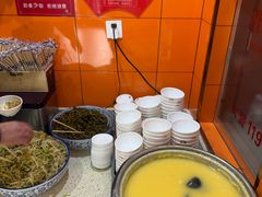 -闫家驴肉老店(华电一校店)