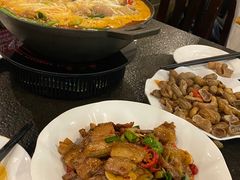 香辣回锅肉-湘肠香火锅店(团结湖店)
