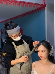 -欣薇婚纱(新源乐汇城店)