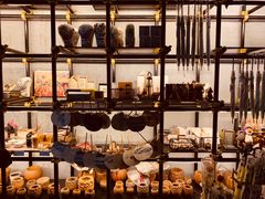 面包甜点陈列柜-华阳时光吧餐厅(华阳广场国际大饭店)