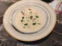 -LESCEDARS Brasserie Bistro香柏树