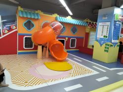 -孩子王童乐园(泰州万达店)