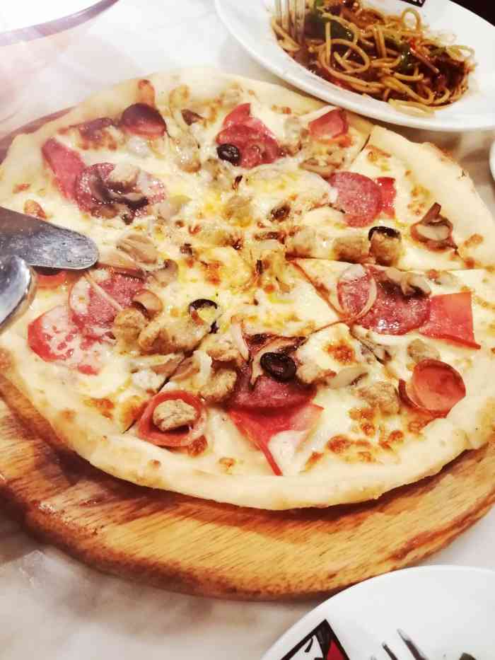 巴贝拉披萨意面牛排-"环境好 服务也周到 总体还可以 带孩子来.