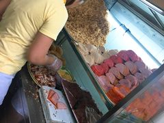 -Bánh Mì Huynh Hoa