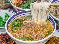 -云阿蛮云南生烫牛肉米线(奉贤路店)