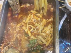 -老街烧烤大排档·地道湖北菜·龙虾馆(汉口火车站店)