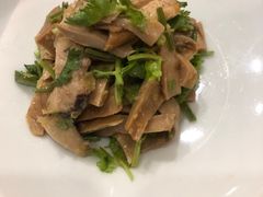 -品悦酒店(三林古镇店)