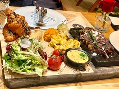 -Mark&Mars Restaurant