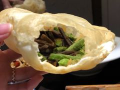 泡泡油饼-关中道陕味艺术餐厅(西岳庙店)