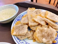 老北京炸灌肠-门框胡同百年卤煮(新街口店)