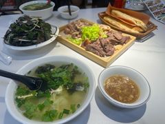 -百草香驴肉坊(国际城店)