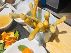 魔指茴香小油条-蓉客成都火锅·招牌麻辣牛杂·特色香辣蹄花(凌水店)